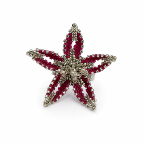 Anillo Flor Lirio Borgoña